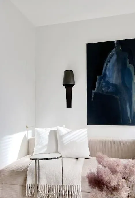 Apartment Petite Maison Dans Le Marais Paris
