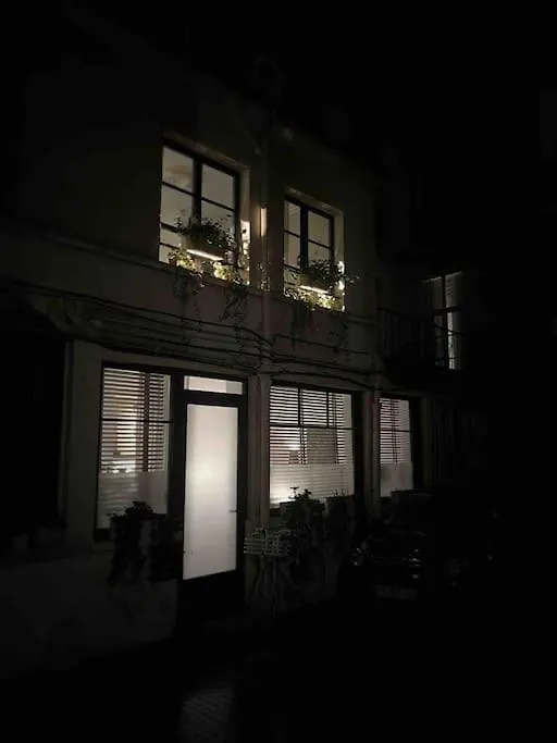 Petite Maison Dans Le Marais Paris